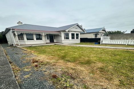 Photo of property in 23 Royal Crescent, Saint Kilda, Dunedin, 9012