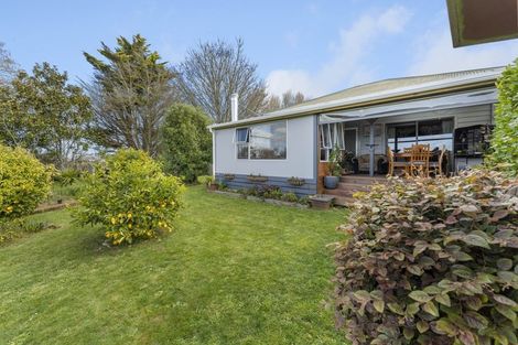 Photo of property in 3 Mabey Street, Eltham, 4322