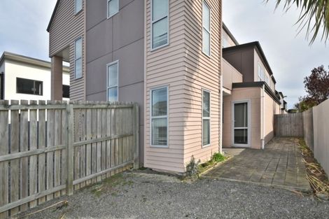 Photo of property in 8 Broadbent Street, Riccarton, Christchurch, 8041