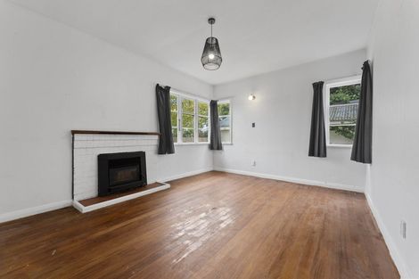 Photo of property in 4 Nathan Place, West End, Palmerston North, 4412