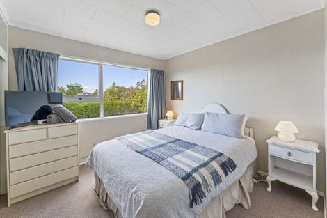 Photo of property in 20 Shera Street, Acacia Bay, Taupo, 3330