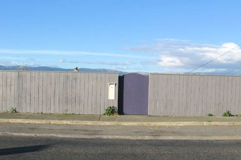 Photo of property in 36 Pikarere Street, Titahi Bay, Porirua, 5022