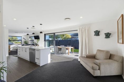 Photo of property in 35 Marriotts Road, North New Brighton, Christchurch, 8083