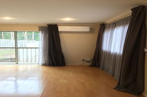 Photo of property in 22 Lynden Avenue, Hillcrest, Auckland, 0627