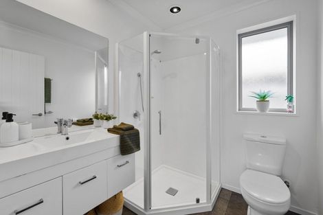 Photo of property in 16 Whiteoak Grove, Tinwald, Ashburton, 7700