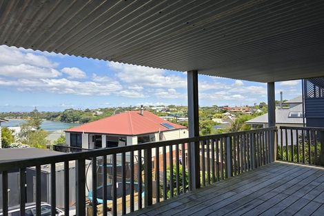 Photo of property in 55 Ardern Avenue, Stanmore Bay, Whangaparaoa, 0932