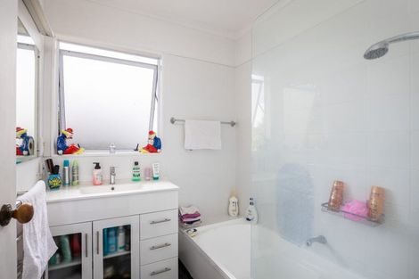 Photo of property in 369 Mangorei Road, Merrilands, New Plymouth, 4312