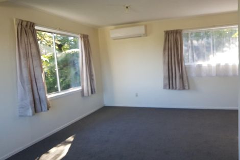 Photo of property in 9 Kau Kau Way, Ngaio, Wellington, 6035