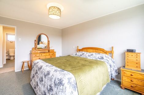 Photo of property in 2 Hamilton Avenue, Winton, 9720