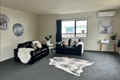 Photo of property in 15a Walton Road, Paraparaumu Beach, Paraparaumu, 5032