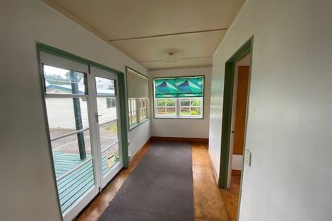 Photo of property in 27 Dahlia Street, Palmerston North, 4410