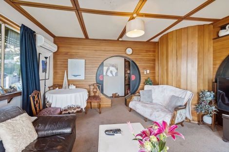 Photo of property in 10 Bridle Path, Lyttelton, 8082