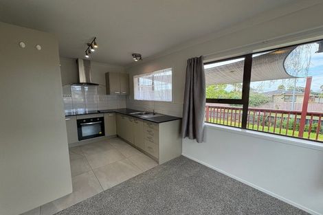Photo of property in 32 John Walker Drive, Manurewa, Auckland, 2102