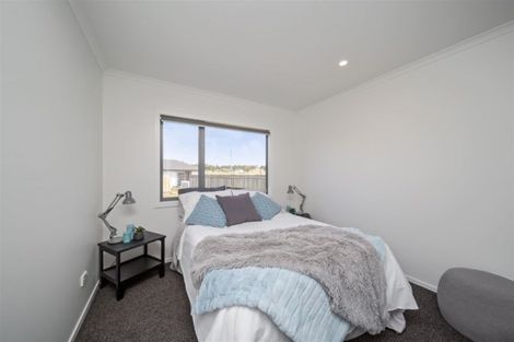 Photo of property in 7 Mercade Close, Stratford, 4332