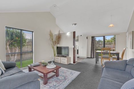 Photo of property in 16 Tamure Place, Ruakaka, 0116