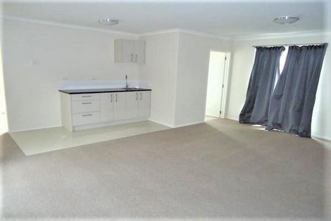 Photo of property in 13 De Havilland Road, Hobsonville, Auckland, 0616