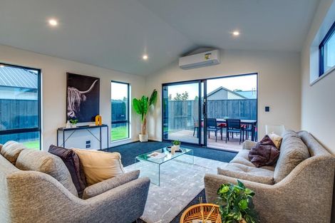 Photo of property in 27 Reece Place, Marshland, Christchurch, 8051