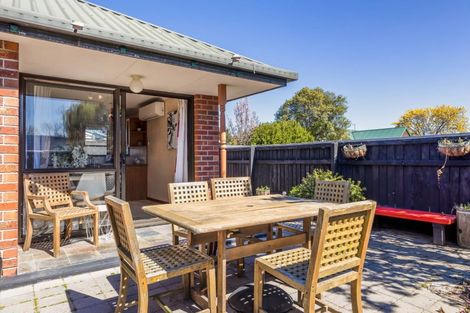 Photo of property in 11b Winters Road, Redwood, Christchurch, 8051