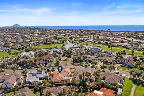 Photo of property in 35 Montego Drive, Papamoa Beach, Papamoa, 3118