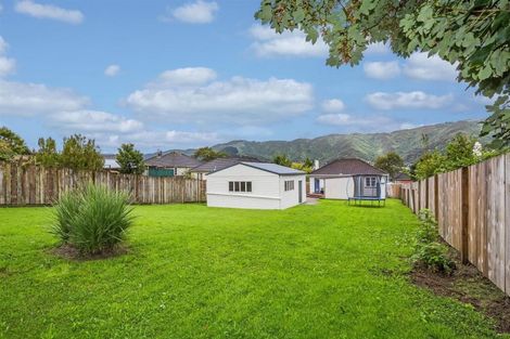 Photo of property in 123 Wellington Road, Wainuiomata, Lower Hutt, 5014
