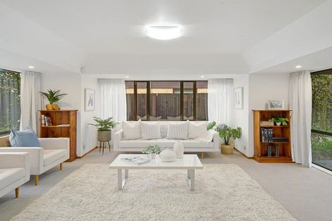 Photo of property in 10 Thurlestone Place, Burnside, Christchurch, 8053