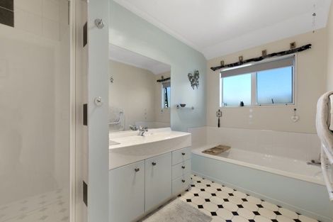 Photo of property in 22 Hollybush Drive, Brightwater, 7022