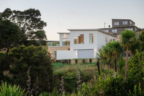 Photo of property in 98 Omahina Street, Raglan, 3225