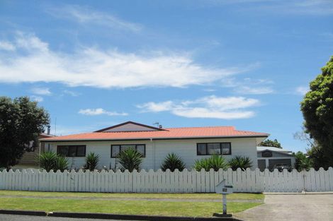 Photo of property in 35 Taihiki Road, Clarks Beach, 2122