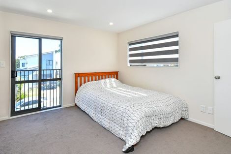 Photo of property in 10 Tapuwae Way, Mangere Bridge, Auckland, 2022