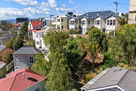 Photo of property in 12 Glenbervie Terrace, Thorndon, Wellington, 6011