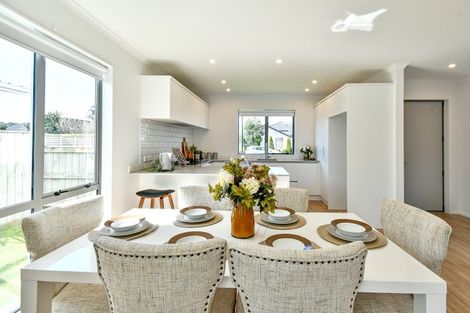 Photo of property in 9 Waituarua Drive, Takanini, 2112