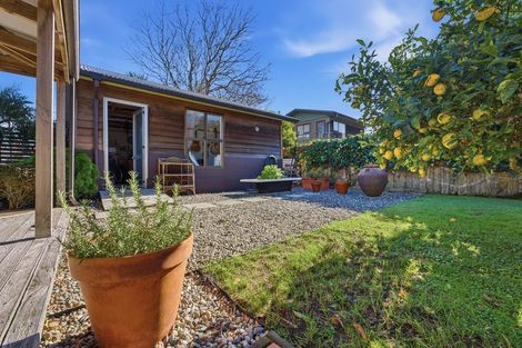 Photo of property in 29 Donnelly Street, Oakura, 4314