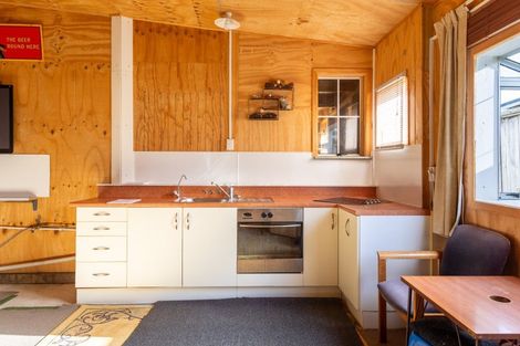 Photo of property in 1 Richardson Street, Woodville, 4920
