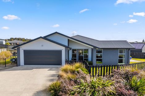 Photo of property in 5 Syrah Grove, Te Kauwhata, 3710