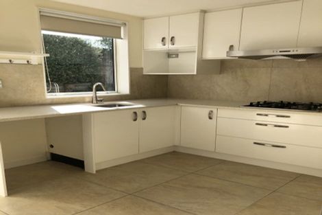 Photo of property in 8 Tawa Place, Orewa, 0931