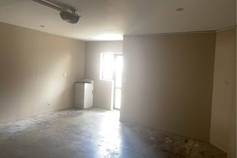 Photo of property in 7 Pistachio Place, Goodwood Heights, Auckland, 2105