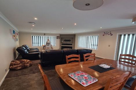 Photo of property in 39 Fairfield Avenue, Fairfield, Lower Hutt, 5011