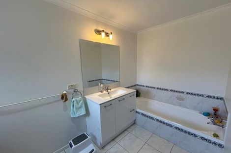 Photo of property in 32 Parewaitai Court, Papamoa Beach, Papamoa, 3118