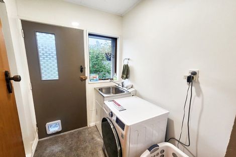 Photo of property in 2/17 Ngarimu Crescent, Taradale, Napier, 4112