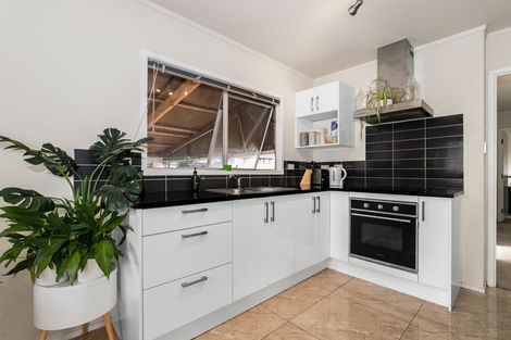 Photo of property in 13 Ravenna Way, Clover Park, Auckland, 2023