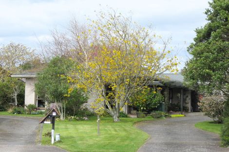Photo of property in 21 John Guthrie Place, Merrilands, New Plymouth, 4312