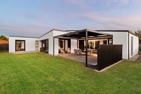 Photo of property in 5 Poppy Lane, Albert Town, Wanaka, 9305