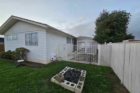 Photo of property in 3 Casuarina Road, Half Moon Bay, Auckland, 2012