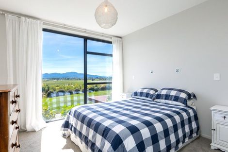 Photo of property in 21 Dry Hills Lane, Riverlands, 7274