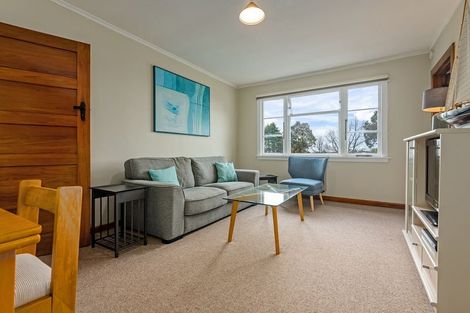 Photo of property in 16 Freyberg Street, Roslyn, Palmerston North, 4414