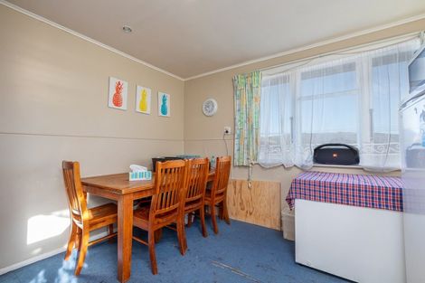 Photo of property in 25 Northumberland Street, Cannons Creek, Porirua, 5024