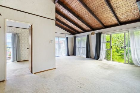 Photo of property in 1/23 Craigbank Avenue, New Lynn, Auckland, 0600