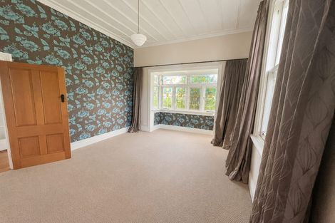 Photo of property in 145 Simpson Road, Henderson Valley, Auckland, 0614