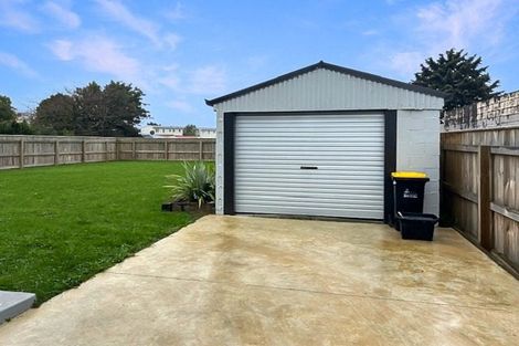 Photo of property in 10 Charles Street, Feilding, 4702