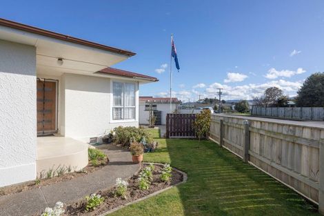 Photo of property in 72 Barraud Street, Dannevirke, 4930